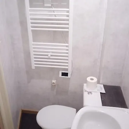 Calme Centre 18 M², Clim 아파트 칼라이스